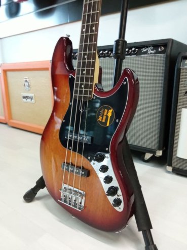 Sire Marcus Miller M V3-4 (2nd Gen) TS Tobacco Sunburst
