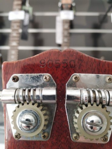 Gibson EB 2D Cherry 1968