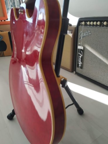 Gibson EB 2D Cherry 1968