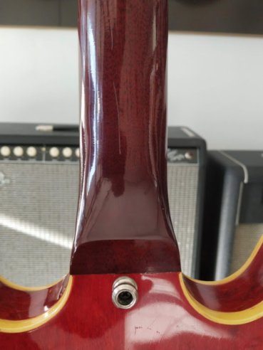 Gibson EB 2D Cherry 1968