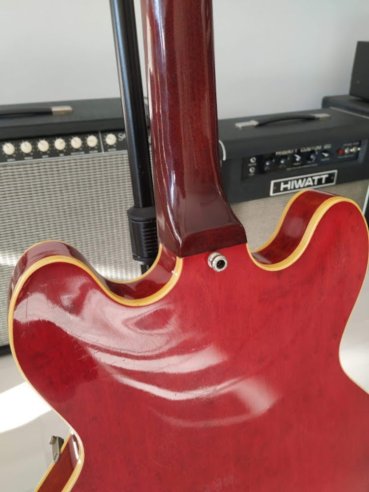 Gibson EB 2D Cherry 1968