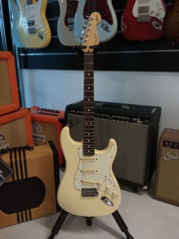 Fender Jeff Beck Artist Series Stratocaster Olimpic White 2015