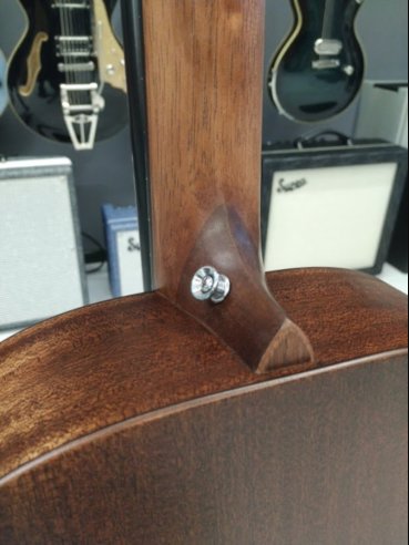 Martin DJr-10E STREET MASTER Sunburst Chitarra Folk Elettrificata