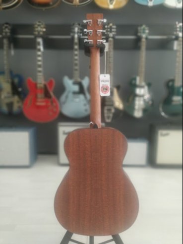 Martin 000-X2E 01 Sitka/Mahogany Chitarra  Folk Elettrificata w/gigbag