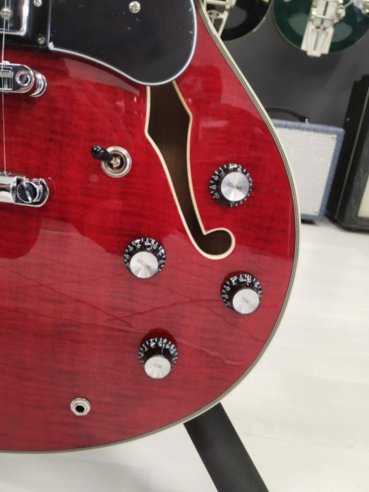 Sire H7 STR Larry Carlton See Though Red