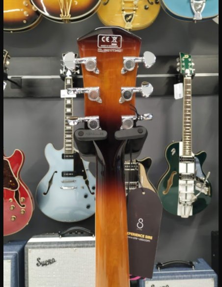 Sire H7 VS Larry Carlton Vintage Sunburst