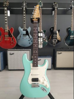 Suhr Classic S Rosewood HSS Surf Green Chitarra Elettrica 2