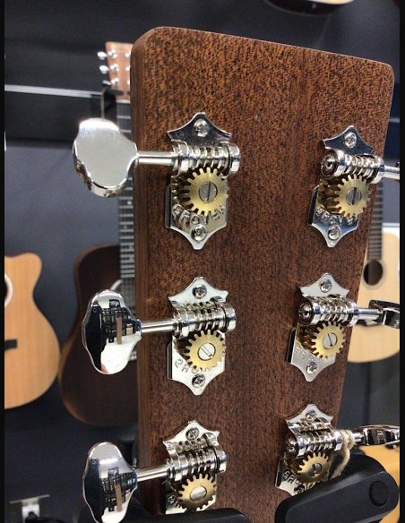 Martin D-12E Sitka/Sapele Gloss Folk Elettrificata w/soft shell