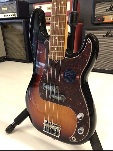 Fender American Standard Precision Bass Rosewood Fingerboard 3 Color Sunburst