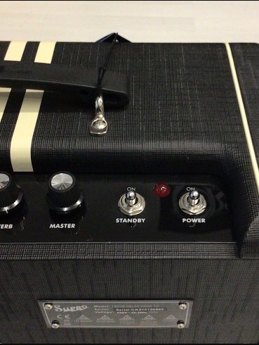 Supro Delta King 10 Tw  Black & Cream Combo Valve Amp