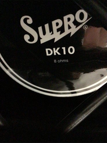Supro Delta King 10 Tw  Black & Cream Combo Valve Amp