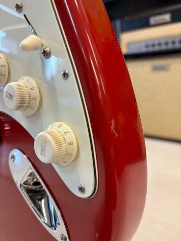 Suhr Custom Limited Edition Classic S Antique Roasted Rosewood HSS Fiesta Red Chitarra Elettrica