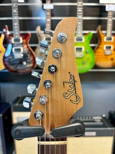 Suhr Custom Limited Edition Classic S Antique Roasted Rosewood HSS Fiesta Red Chitarra Elettrica