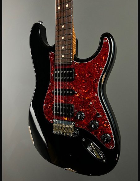 Suhr Classic S Antique RW HSH Flame Maple Neck Black