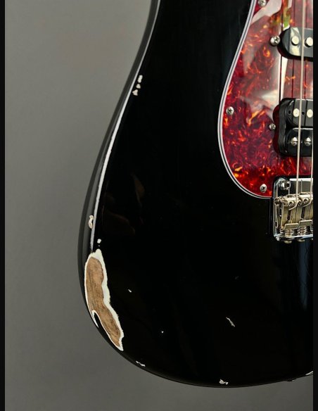 Suhr Classic S Antique RW HSH Flame Maple Neck Black