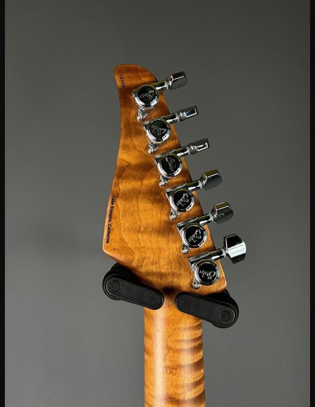 Suhr Classic S Antique RW HSH Flame Maple Neck Black