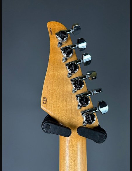 Suhr Classic S Antique RW HSS Vintage Yellow