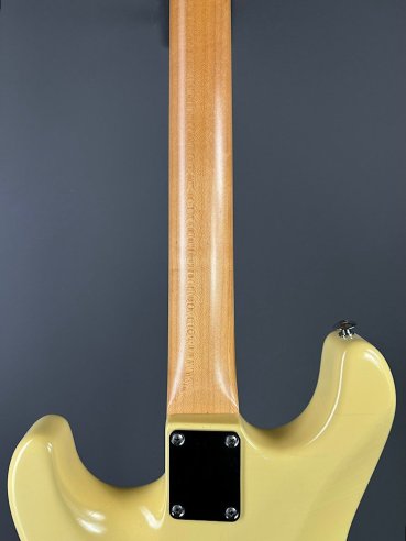 Suhr Classic S Antique RW HSS Vintage Yellow