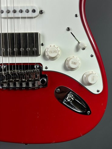 Suhr Classic S Custom Limited Edition RW Roasted Dakota Red HSS