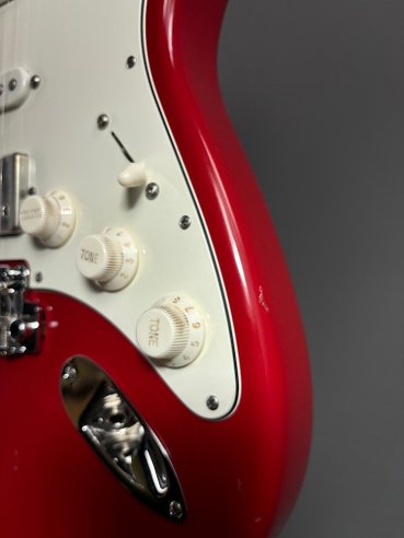 Suhr Classic S Custom Limited Edition RW Roasted Dakota Red HSS