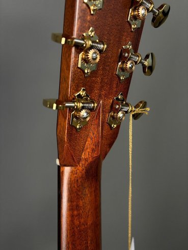 Martin 00-28 Modern Deluxe sn: M2588485