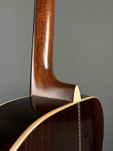 Martin 00-28 Modern Deluxe sn: M2588485