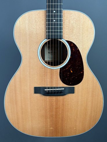 Martin 000-13E Road Series