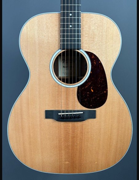 Martin 000-13E Siris Road Series Chitarra Folk Elettrificata w/Soft Shell