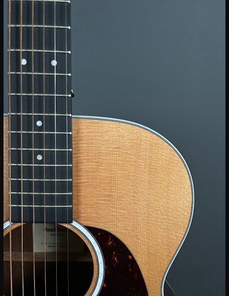 Martin 000-13E Siris Road Series Chitarra Folk Elettrificata w/Soft Shell