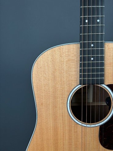 Martin D-13E Folk Elettrificata w/soft shell