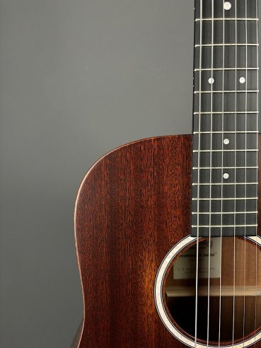 Martin DJr-10E STREET MASTER Chitarra Folk Elettrificata w/soft gigbag