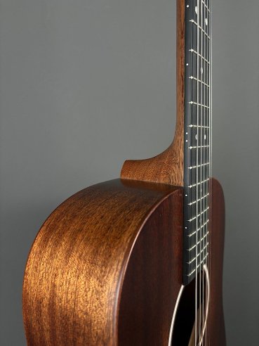 Martin DJr-10E STREET MASTER Chitarra Folk Elettrificata w/soft gigbag