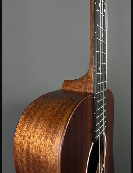 Martin DJr-10E STREET MASTER Chitarra Folk Elettrificata w/soft gigbag