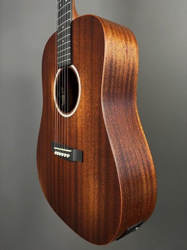 Martin DJr-10E STREET MASTER Chitarra Folk Elettrificata w/soft gigbag