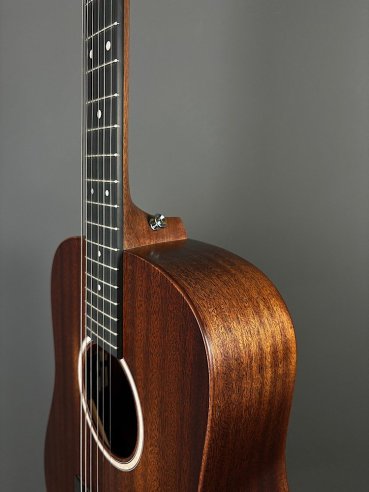 Martin DJr-10E STREET MASTER Chitarra Folk Elettrificata w/soft gigbag