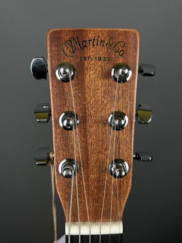 Martin DJr-10E STREET MASTER Chitarra Folk Elettrificata w/soft gigbag