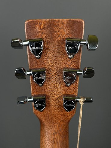 Martin DJr-10E STREET MASTER Chitarra Folk Elettrificata w/soft gigbag