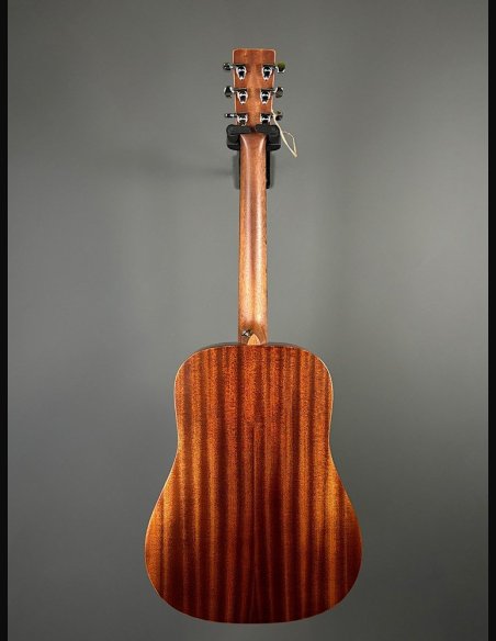 Martin DJr-10E STREET MASTER Chitarra Folk Elettrificata w/soft gigbag