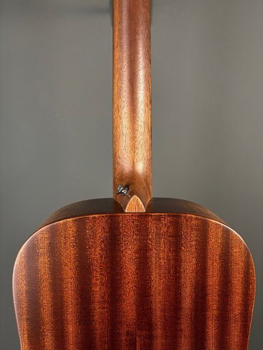 Martin DJr-10E STREET MASTER Chitarra Folk Elettrificata w/soft gigbag