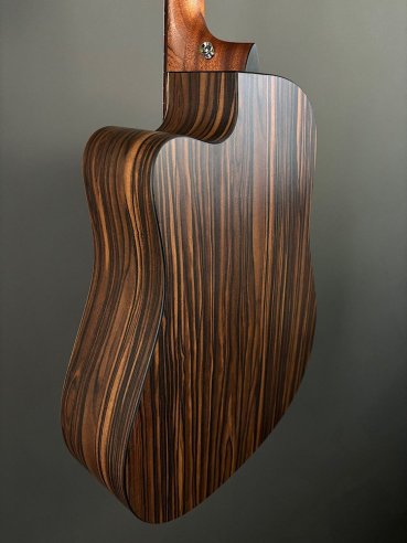 Martin DC-X2E 02 Sitka/Macassar Chitarra Folk Elettrificata w/Gig Bag