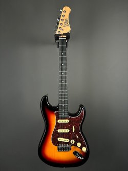 Eko S-300V Sunburst  Chitarra Elettrica 2