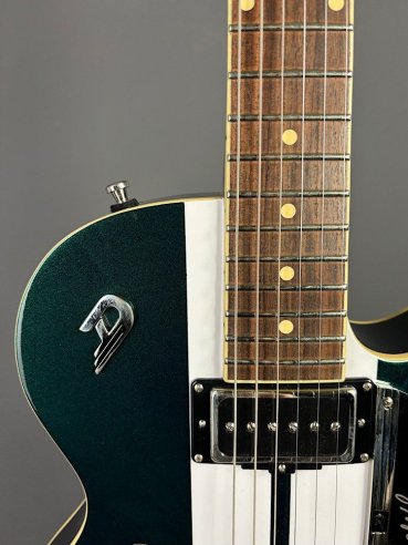 Duesenberg Signature Series Mike Campbell 40 Catalina Green/White  c/dtvcase