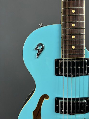 Duesenberg Starplayer TV Narvik Blue c/dtvcase