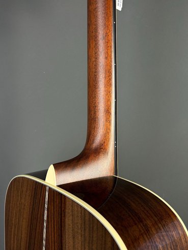 Martin D-28 SN. M2651650 Reimagined Chitarra Folk