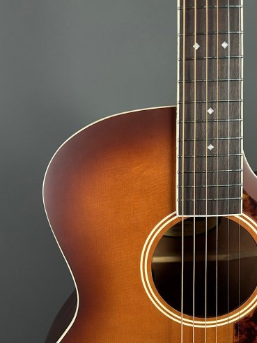 D'Angelico Premier Gramercy Caramel Burst