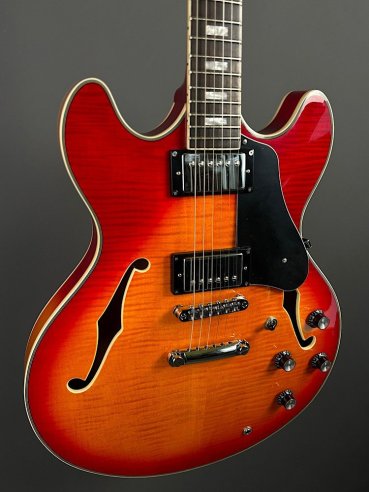 Sire H7 CS Larry Cherry Sunburst