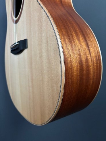 Lakewood J-14 CP Spruce Chitarra Folk