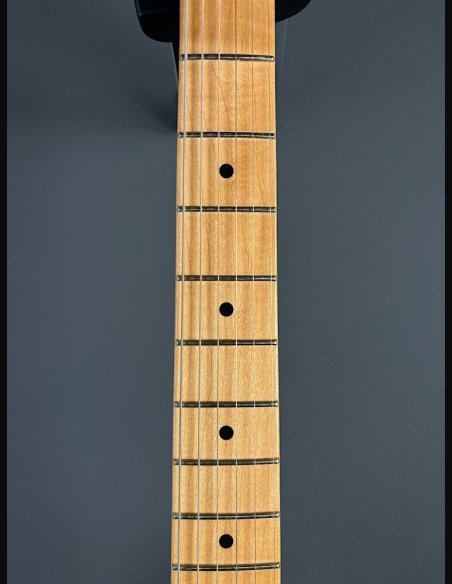 Fender American Professional Stratocaster Maple Fingerboard 3 Color Sunburst