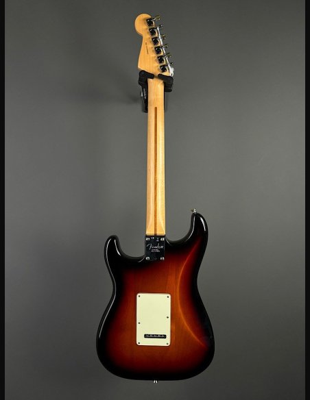 Fender American Professional Stratocaster Maple Fingerboard 3 Color Sunburst