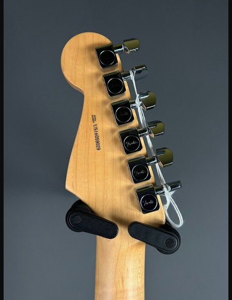 Fender American Professional Stratocaster Maple Fingerboard 3 Color Sunburst